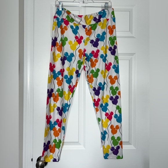 Disney Parks Meet me on Main street balloons matching t-shirt and leggings set L - Picture 5 of 9